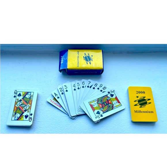 Vintage Y2K year 2000 miniature playing cards. (new in box) - Picture 1 of 2